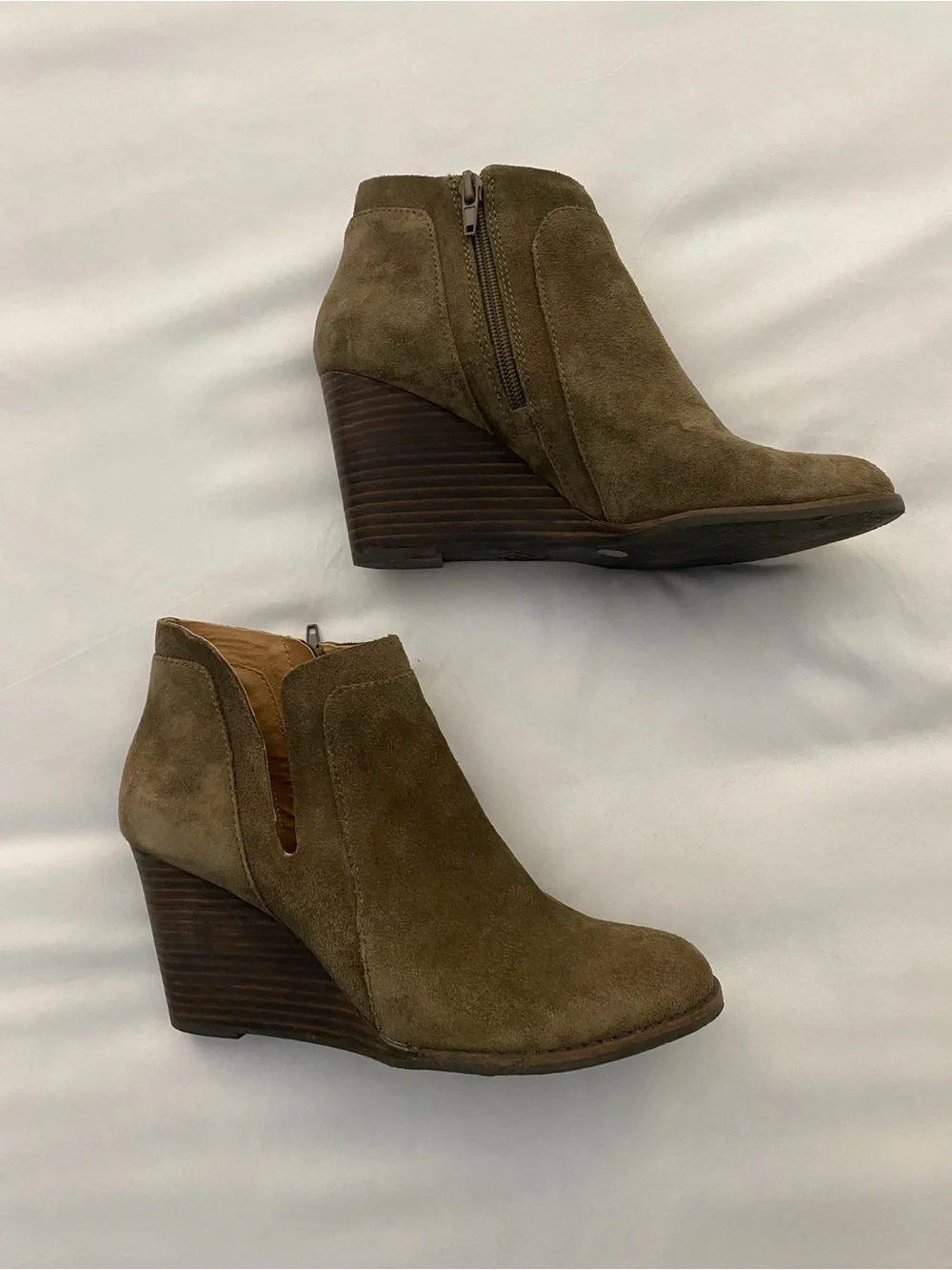 Lucky Brand Antique Green Suede Yabba Wedge Ankle Boots Size 8.5
